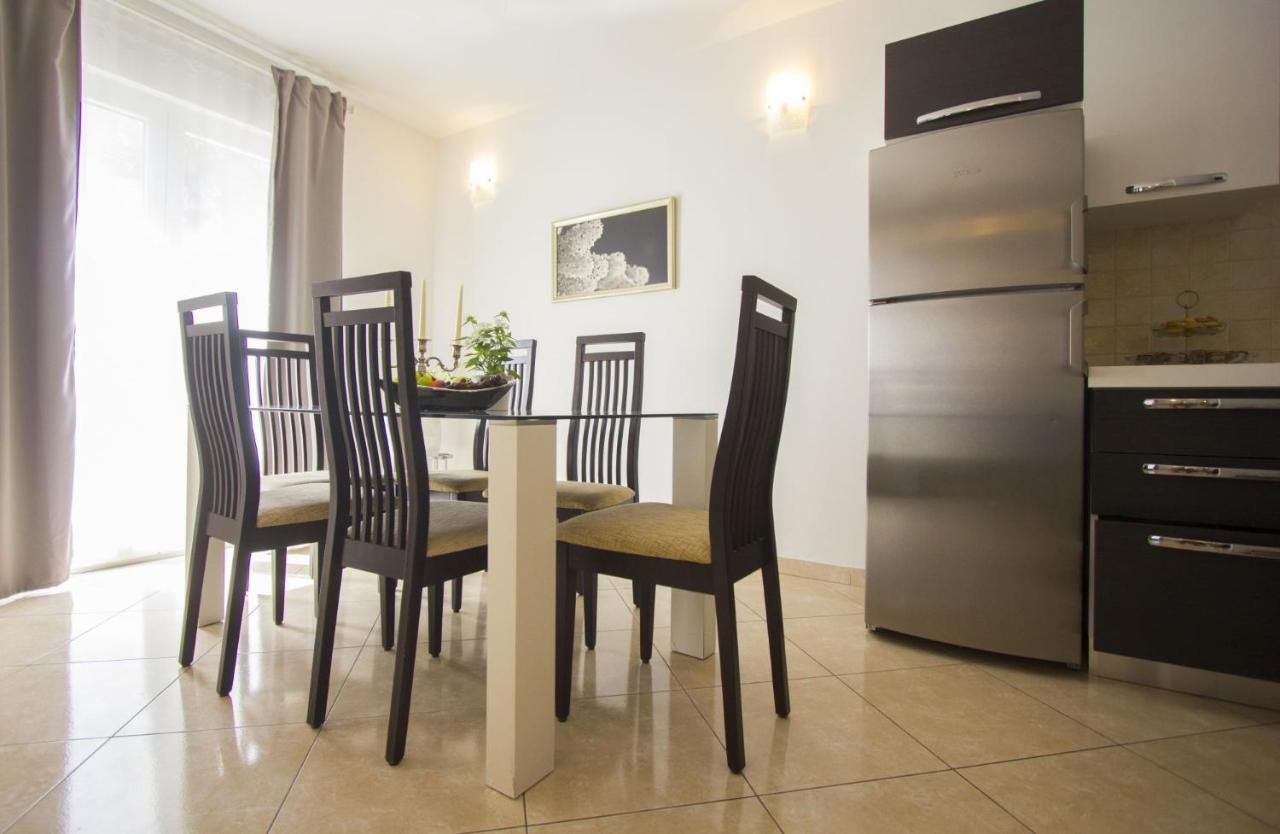 טרוגיר Apartments Paradise מראה חיצוני תמונה