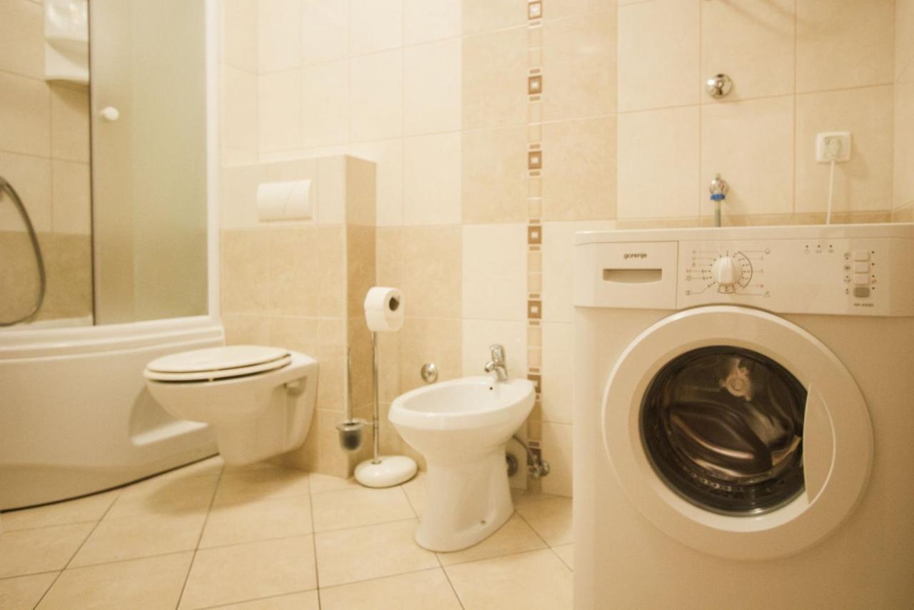 טרוגיר Apartments Paradise מראה חיצוני תמונה