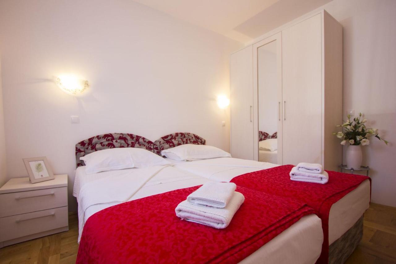 טרוגיר Apartments Paradise מראה חיצוני תמונה