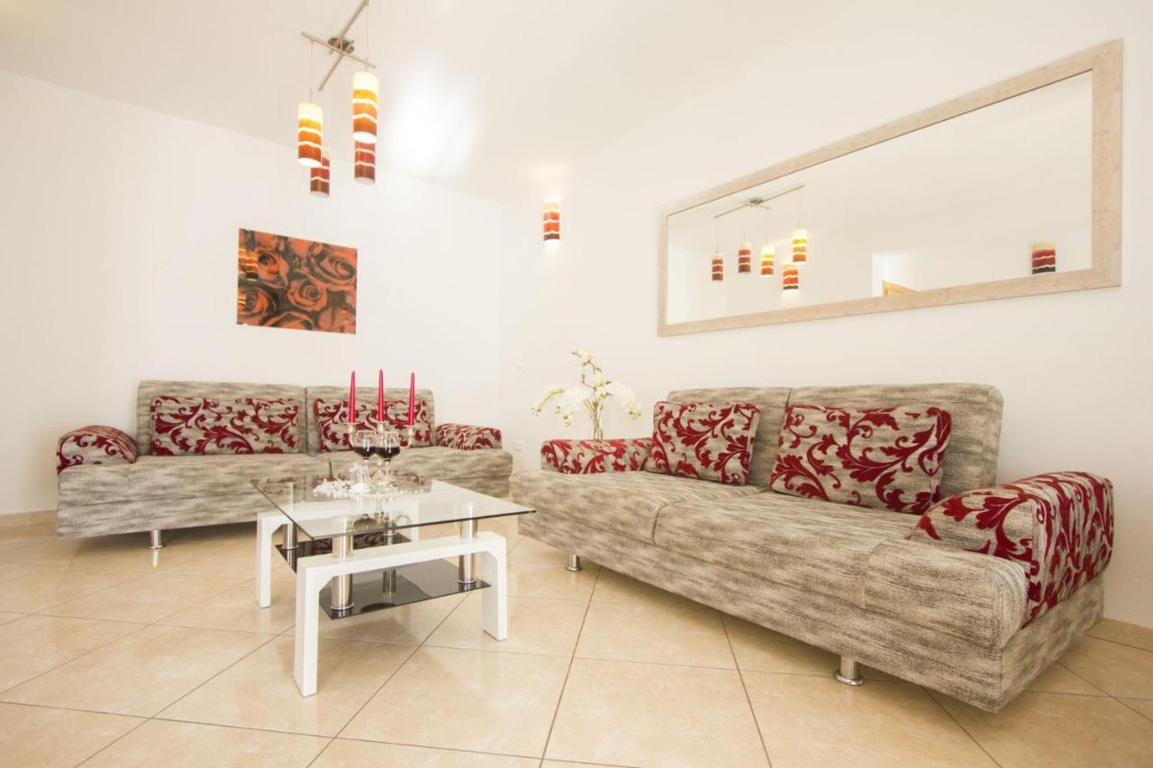 טרוגיר Apartments Paradise מראה חיצוני תמונה