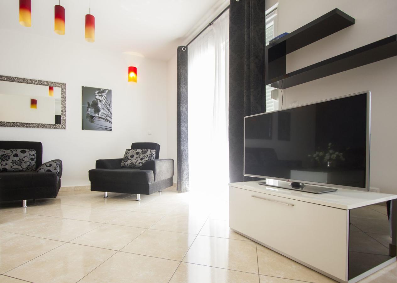 טרוגיר Apartments Paradise מראה חיצוני תמונה
