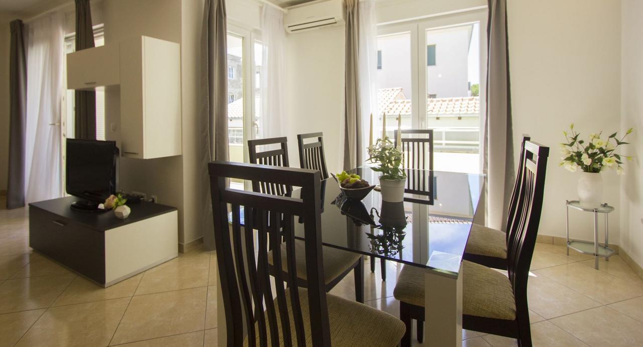 טרוגיר Apartments Paradise מראה חיצוני תמונה