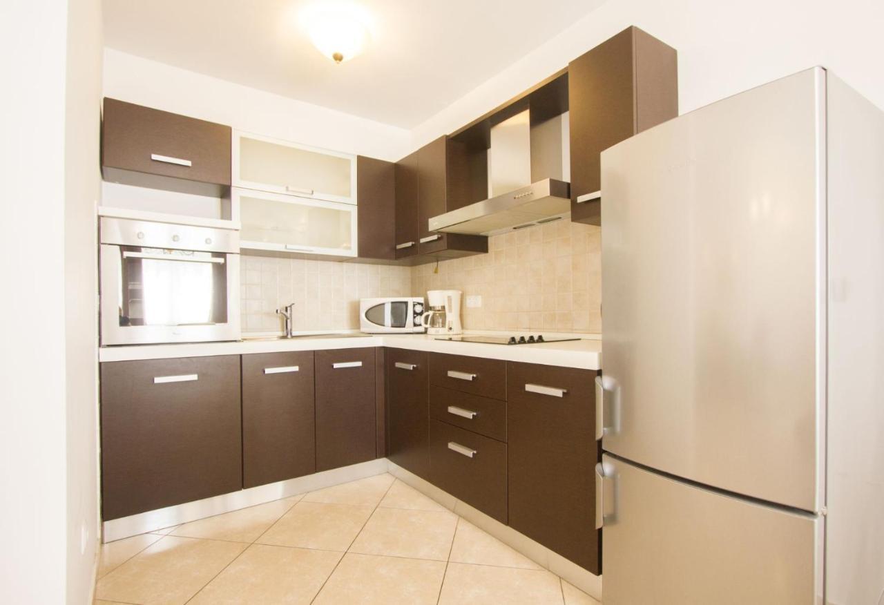 טרוגיר Apartments Paradise מראה חיצוני תמונה