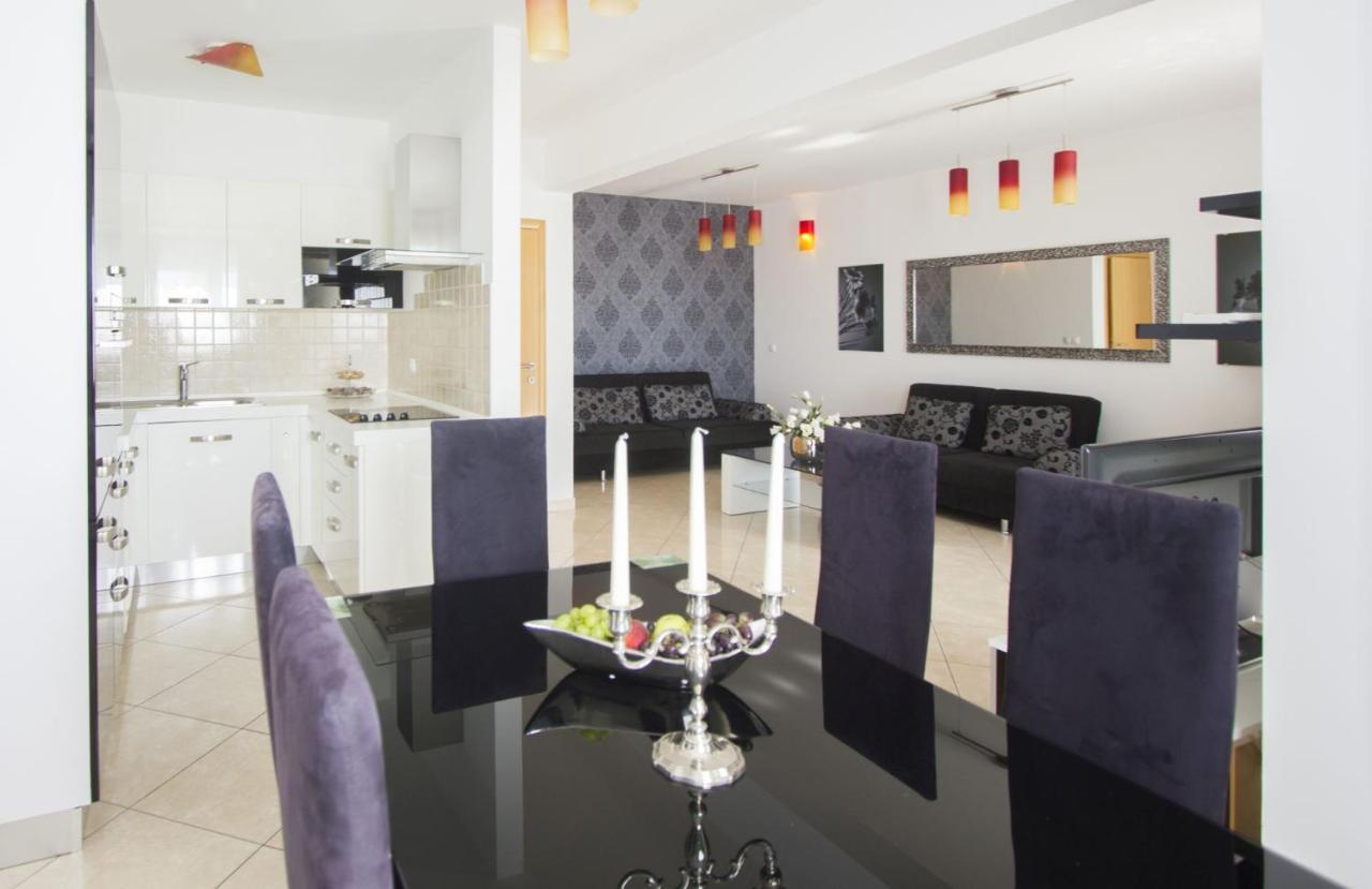 טרוגיר Apartments Paradise מראה חיצוני תמונה
