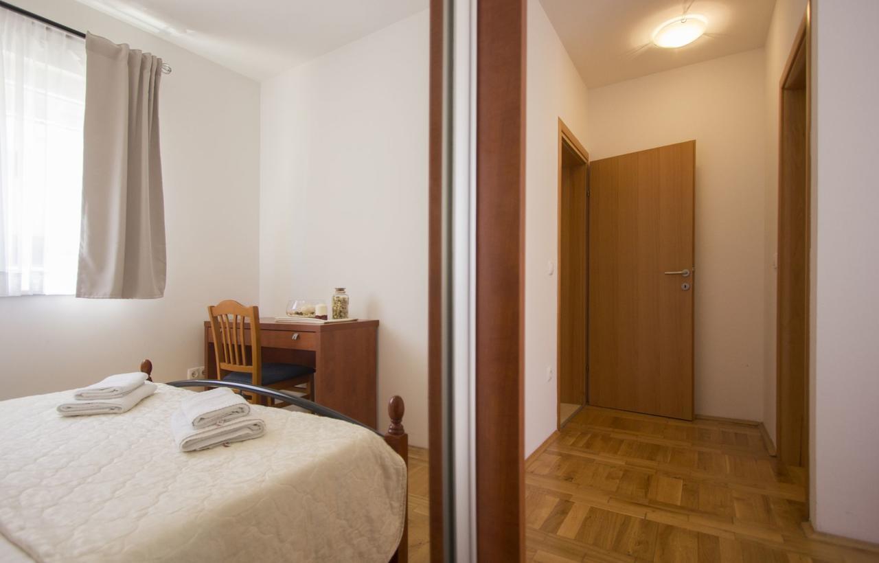 טרוגיר Apartments Paradise מראה חיצוני תמונה